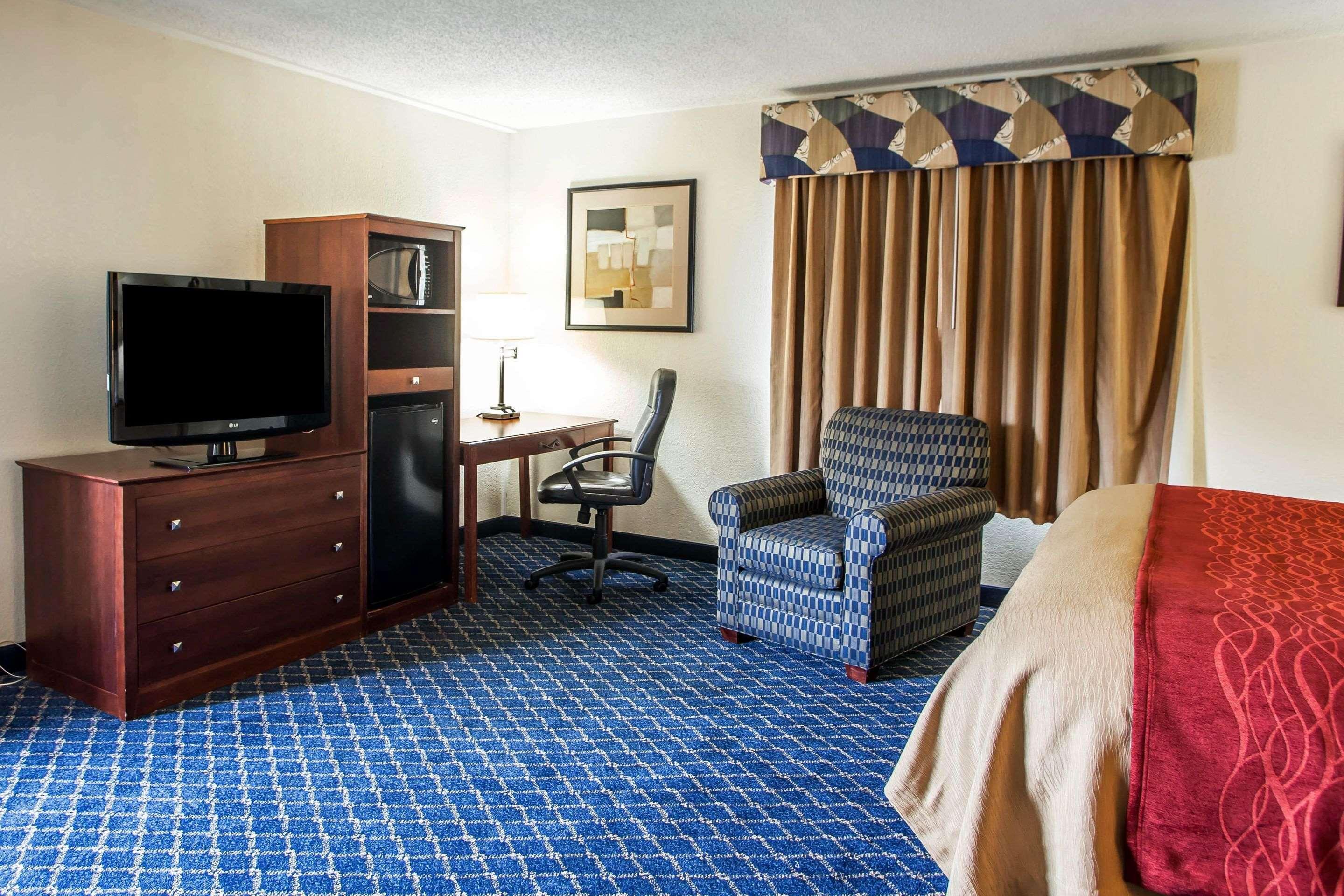 Comfort Inn Feasterville - Тревос Экстерьер фото