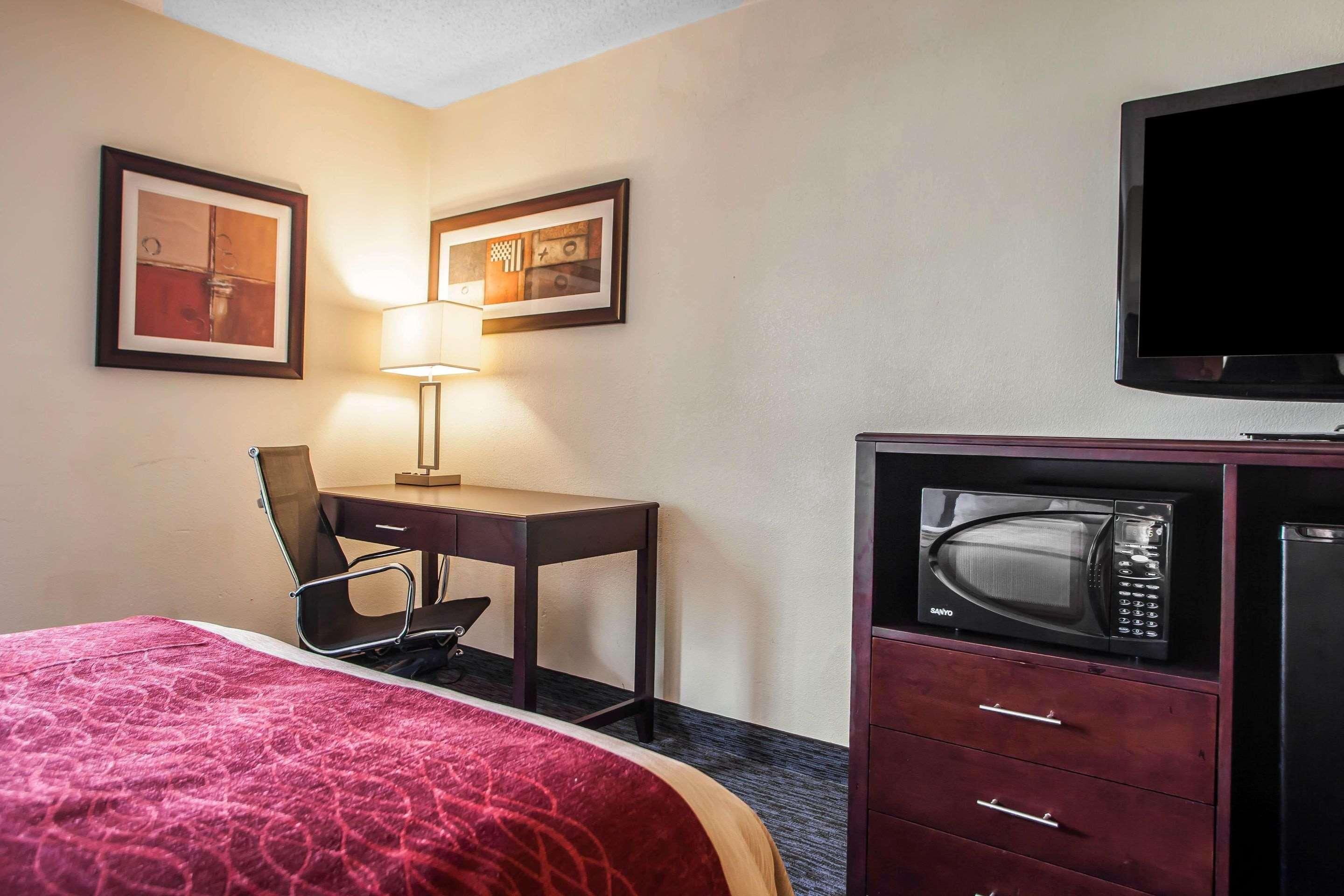Comfort Inn Feasterville - Тревос Экстерьер фото