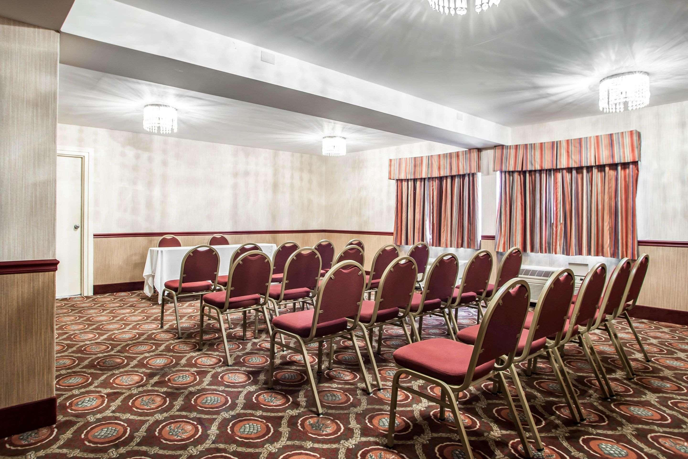 Comfort Inn Feasterville - Тревос Экстерьер фото