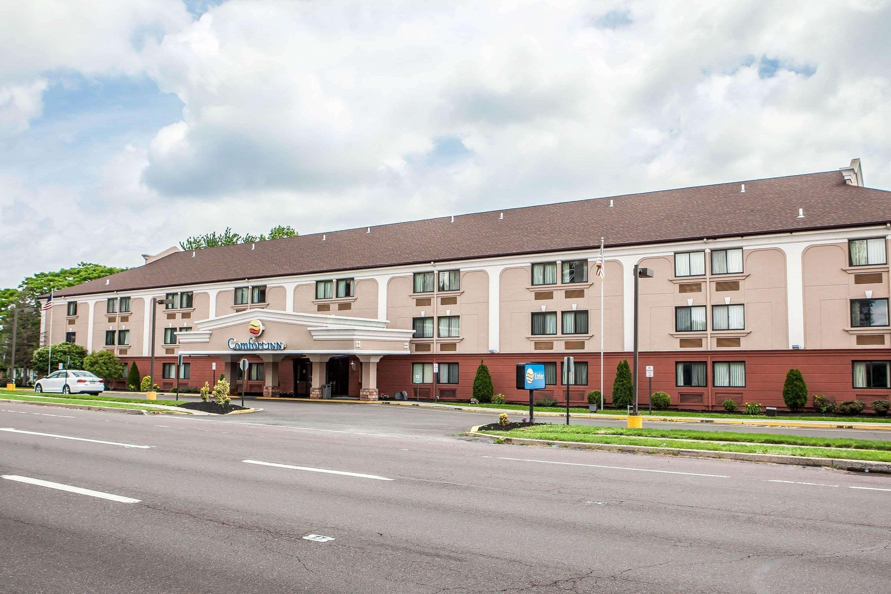 Comfort Inn Feasterville - Тревос Экстерьер фото